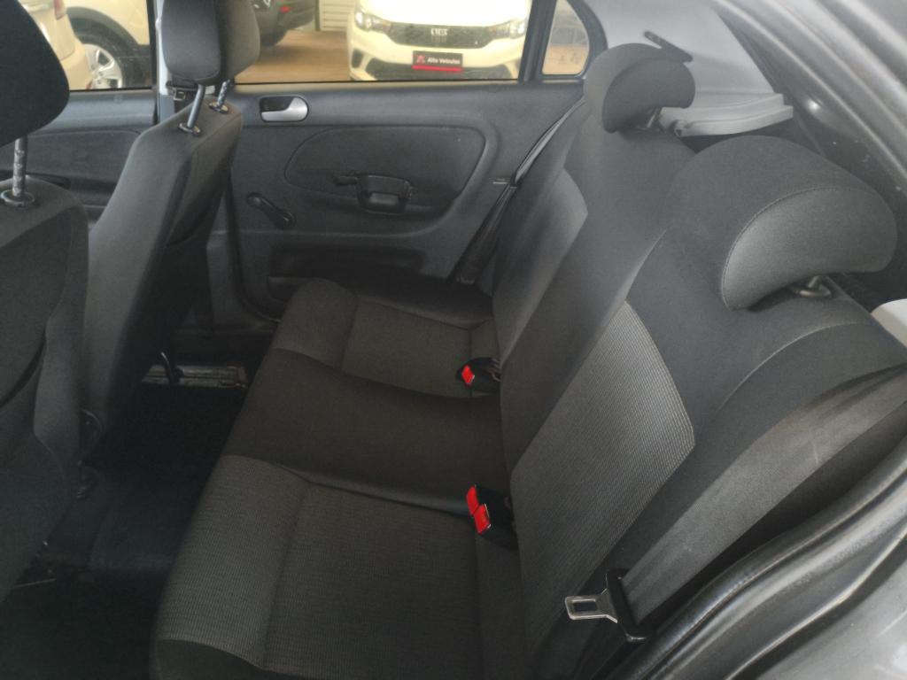VOLKSWAGEN Gol - Foto