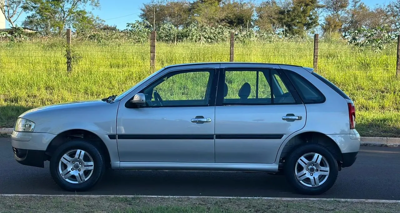VOLKSWAGEN Gol - Foto
