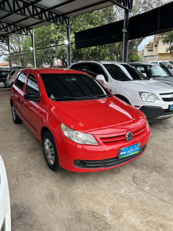 VOLKSWAGEN Gol