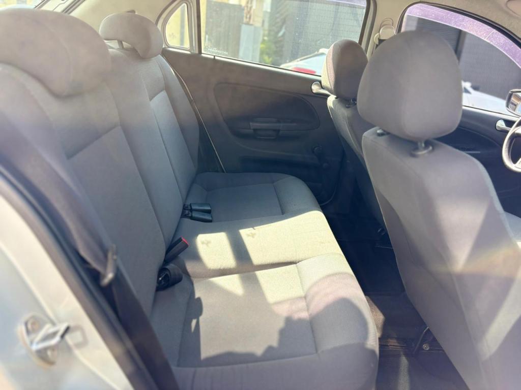 VOLKSWAGEN Gol - Foto