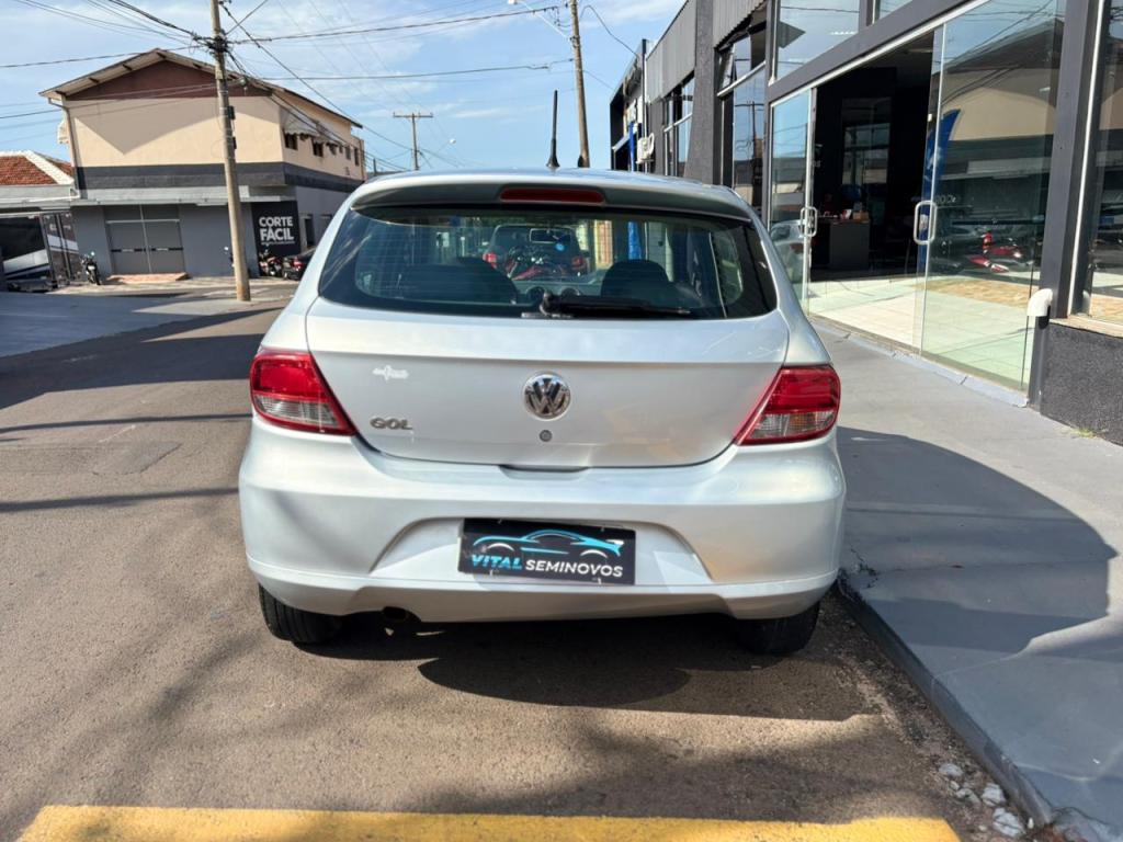 VOLKSWAGEN Gol - Foto