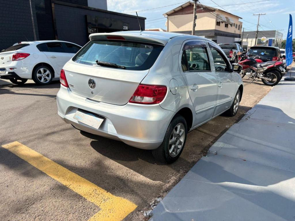 VOLKSWAGEN Gol - Foto