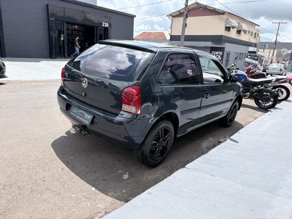 VOLKSWAGEN Gol - Foto