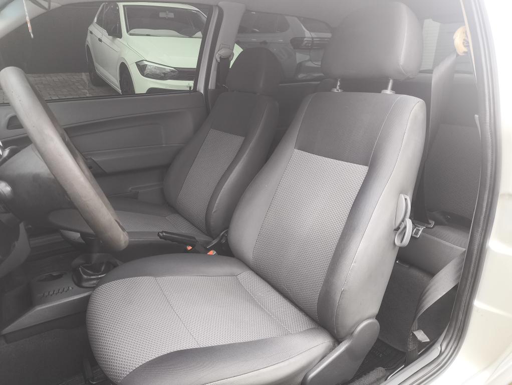 VOLKSWAGEN Gol - Foto