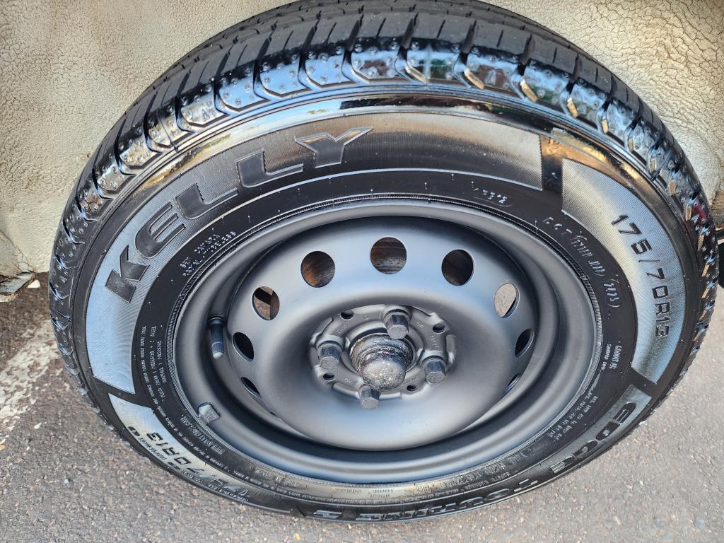 VOLKSWAGEN Gol - Foto