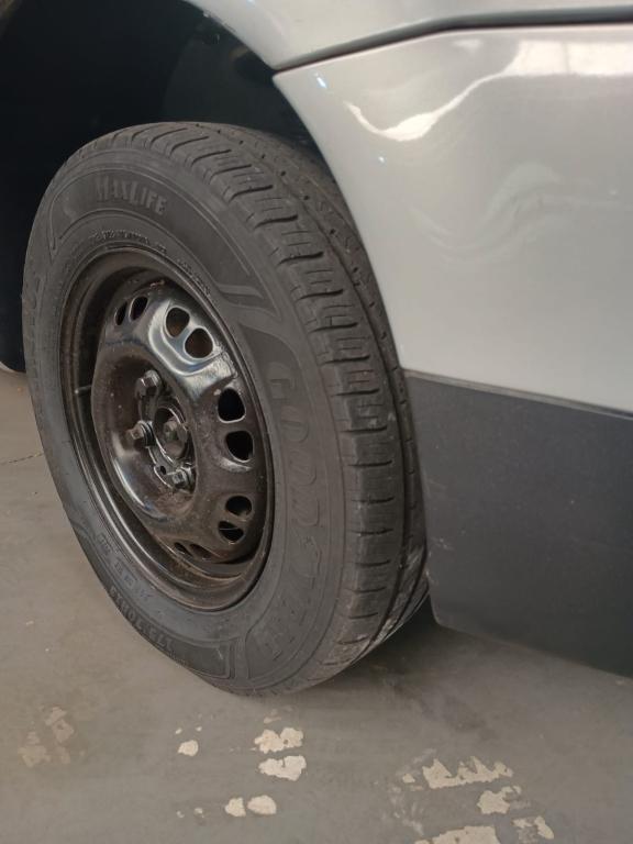 VOLKSWAGEN Gol - Foto