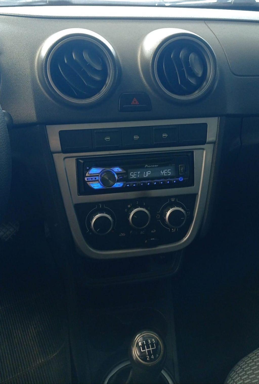 VOLKSWAGEN Gol - Foto