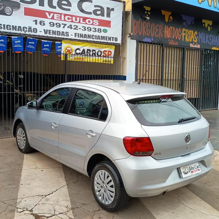 VOLKSWAGEN Gol - Foto