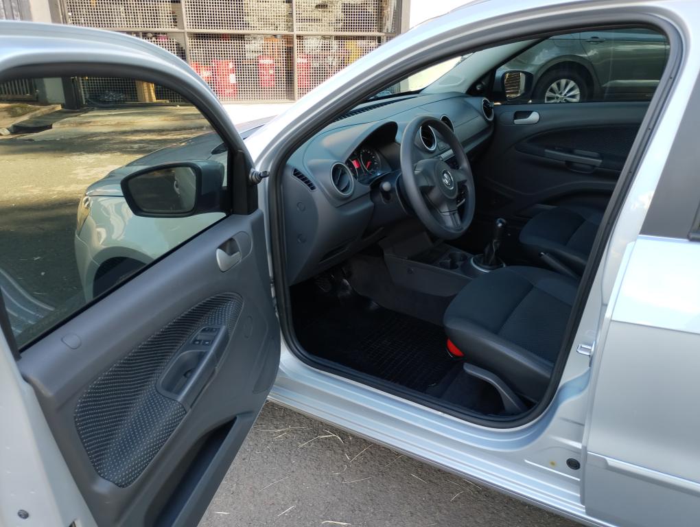 VOLKSWAGEN Gol - Foto