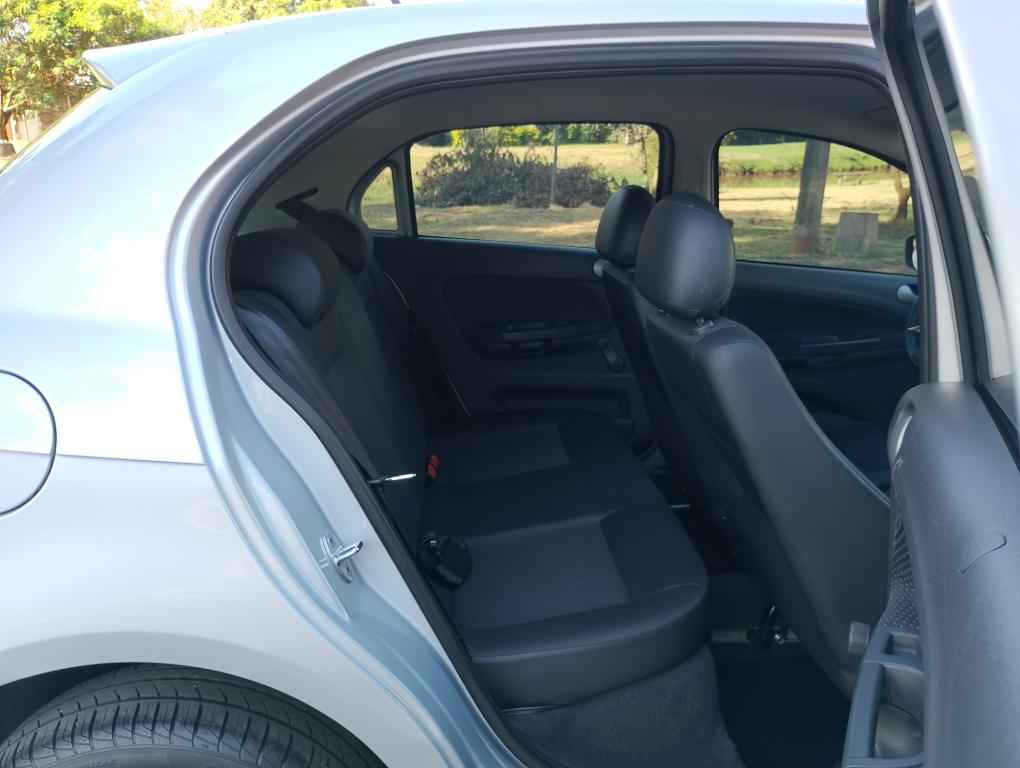 VOLKSWAGEN Gol - Foto