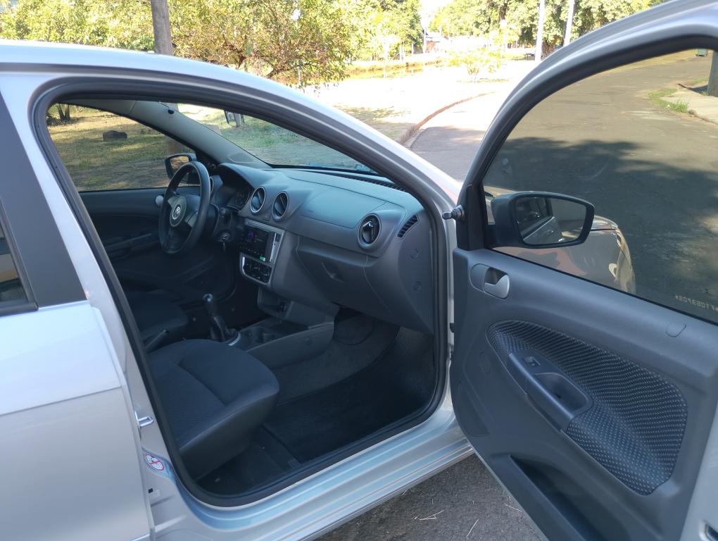 VOLKSWAGEN Gol - Foto