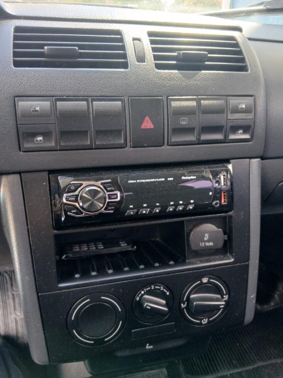 VOLKSWAGEN Gol - Foto