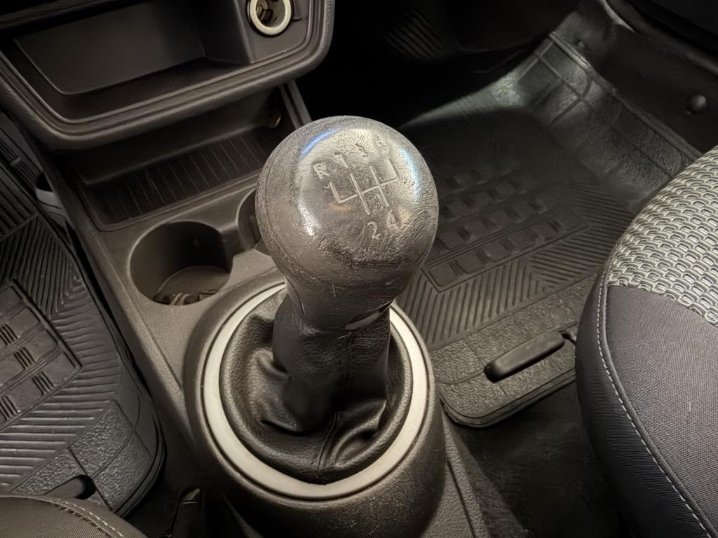 VOLKSWAGEN Gol - Foto