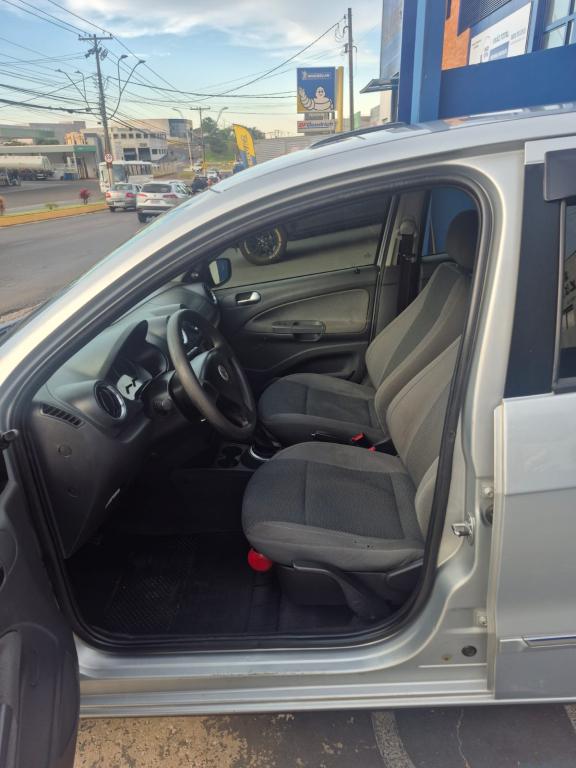 VOLKSWAGEN Gol - Foto