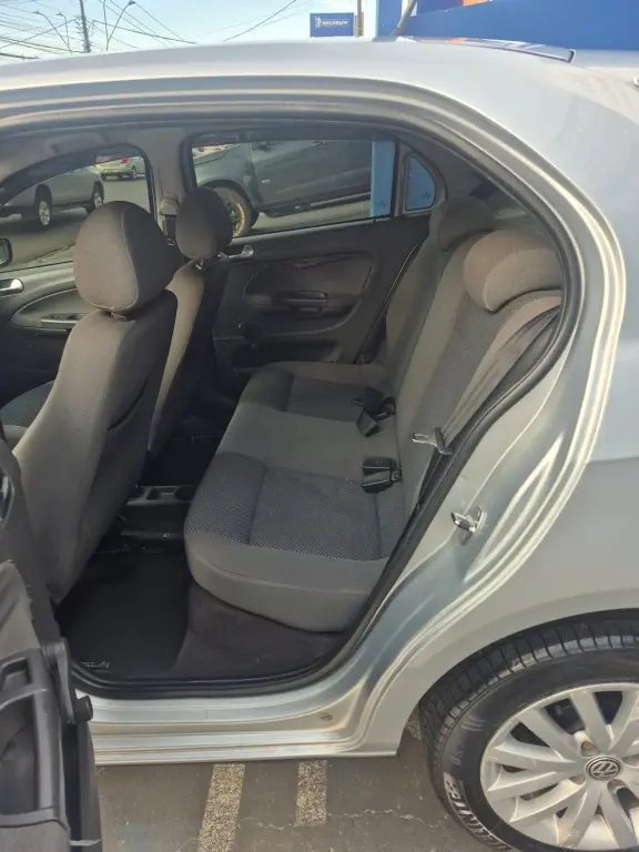 VOLKSWAGEN Gol - Foto