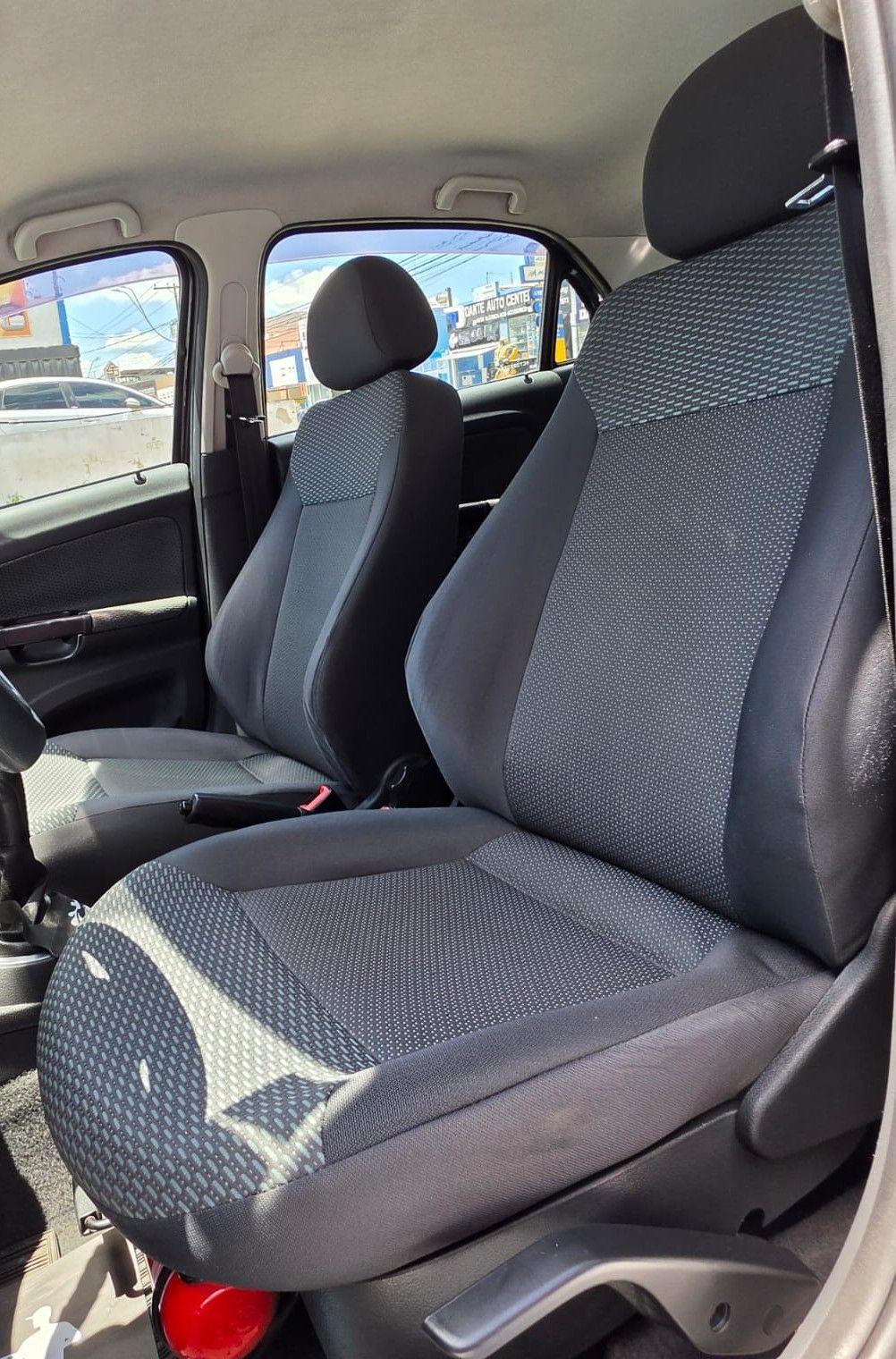 VOLKSWAGEN Gol - Foto