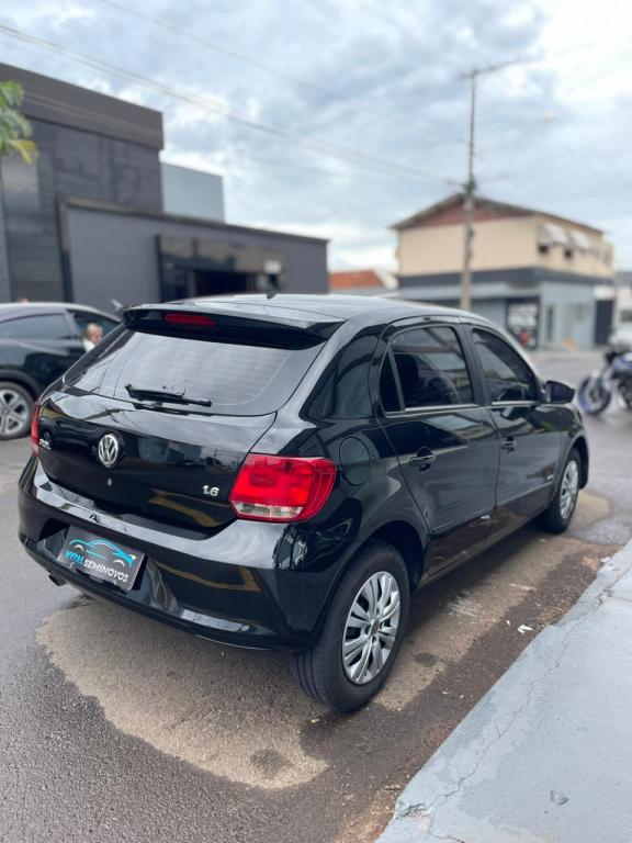VOLKSWAGEN Gol - Foto