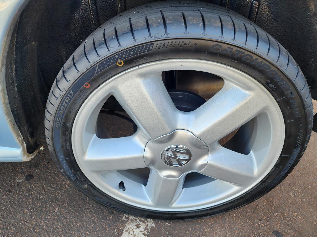 VOLKSWAGEN Gol - Foto