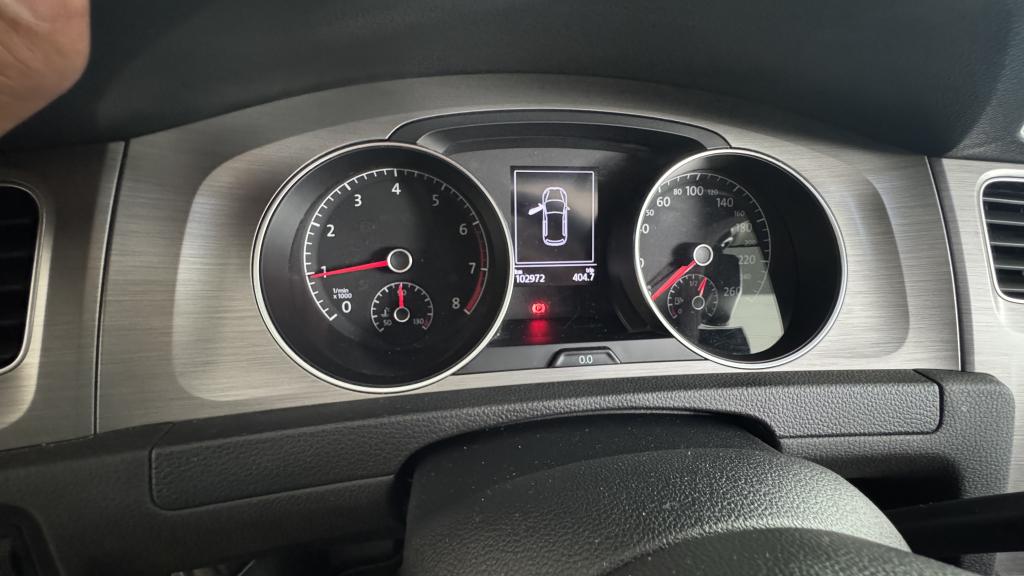 VOLKSWAGEN Golf - Foto