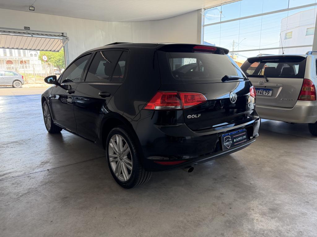 VOLKSWAGEN Golf - Foto