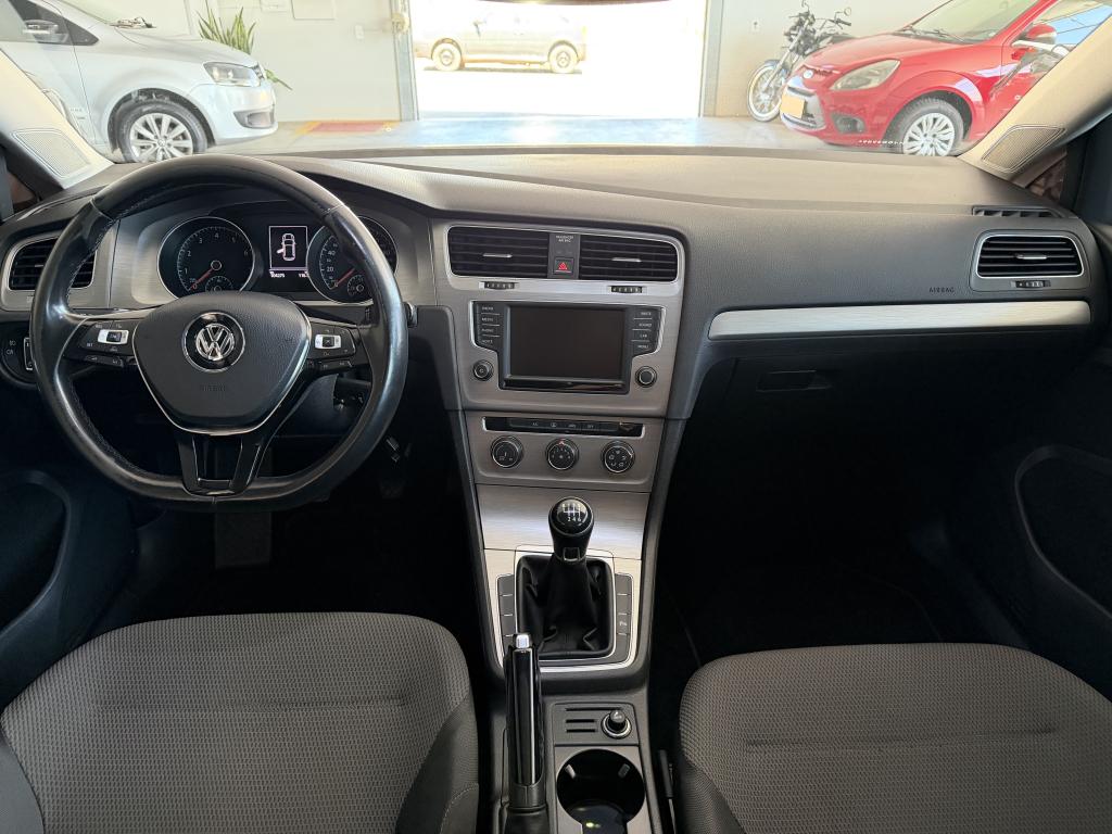 VOLKSWAGEN Golf - Foto