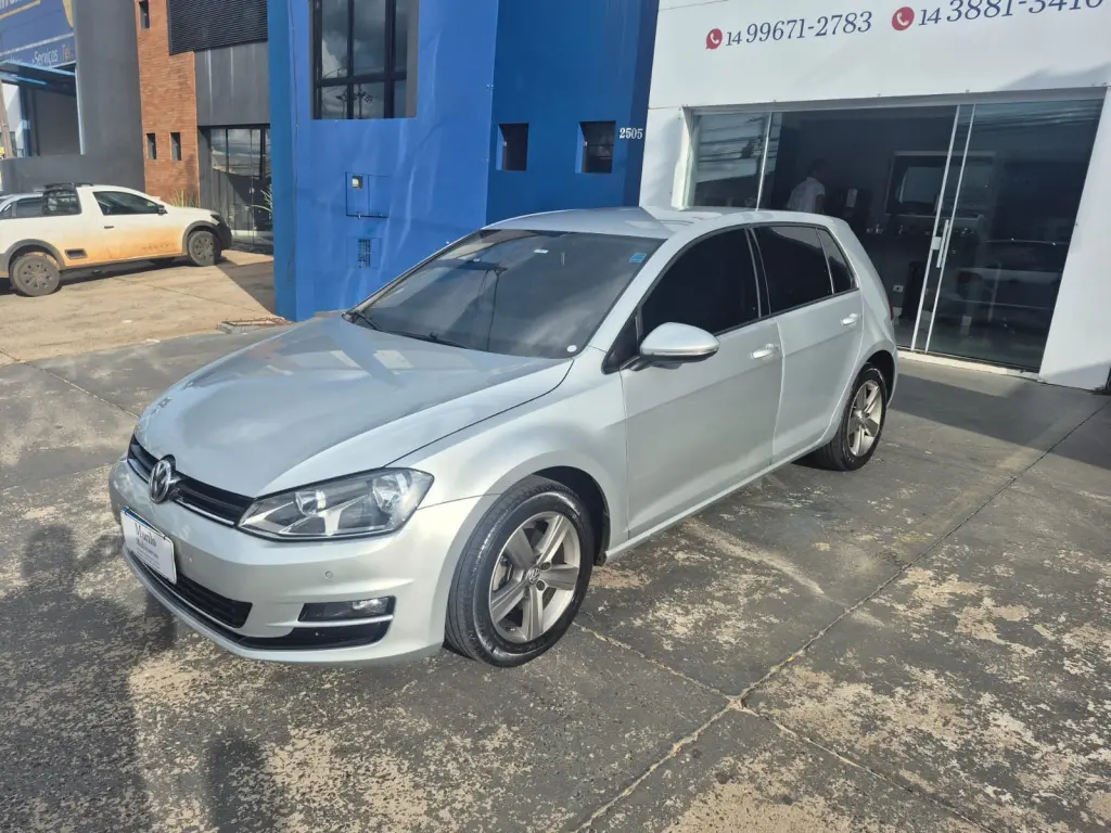 VOLKSWAGEN Golf - Foto