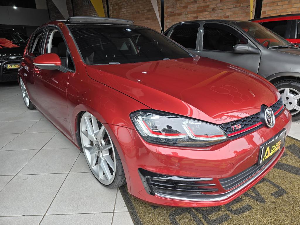 VOLKSWAGEN Golf - Foto