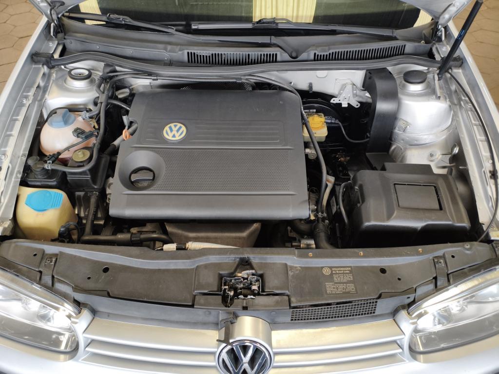 VOLKSWAGEN Golf - Foto