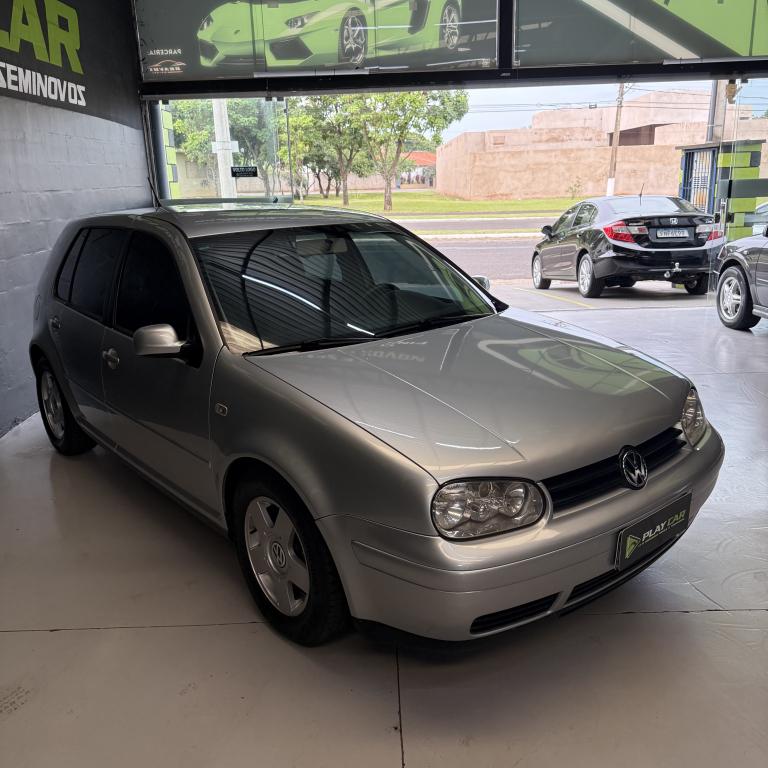 VOLKSWAGEN Golf - Foto