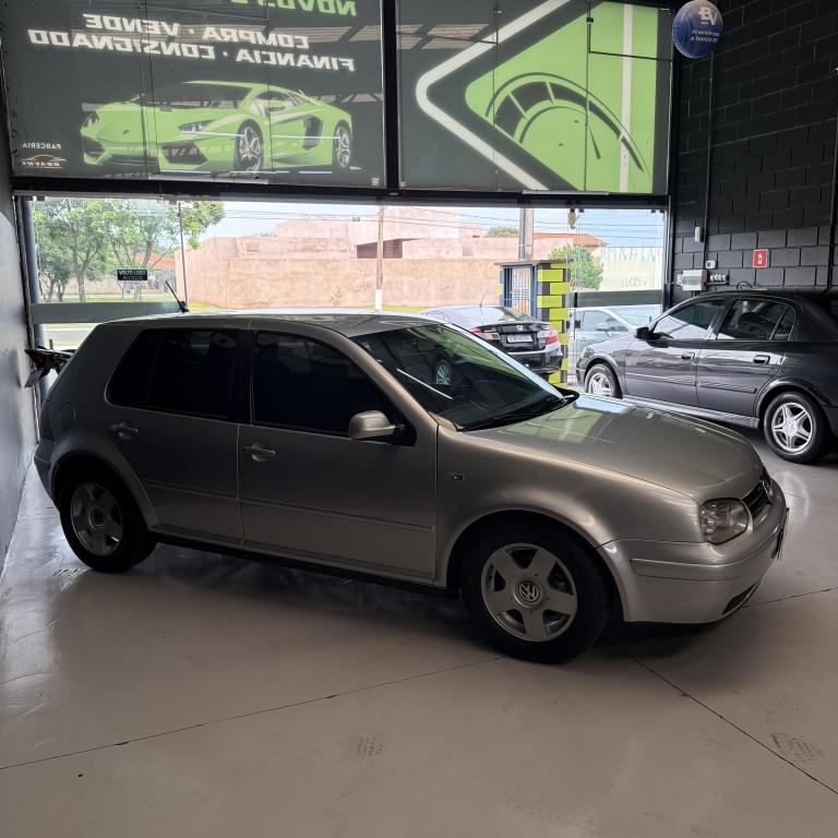 VOLKSWAGEN Golf - Foto