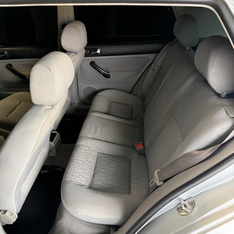 VOLKSWAGEN Golf - Foto