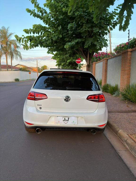 VOLKSWAGEN Golf - Foto