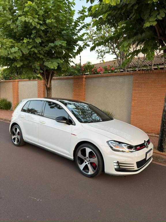 VOLKSWAGEN Golf - Foto
