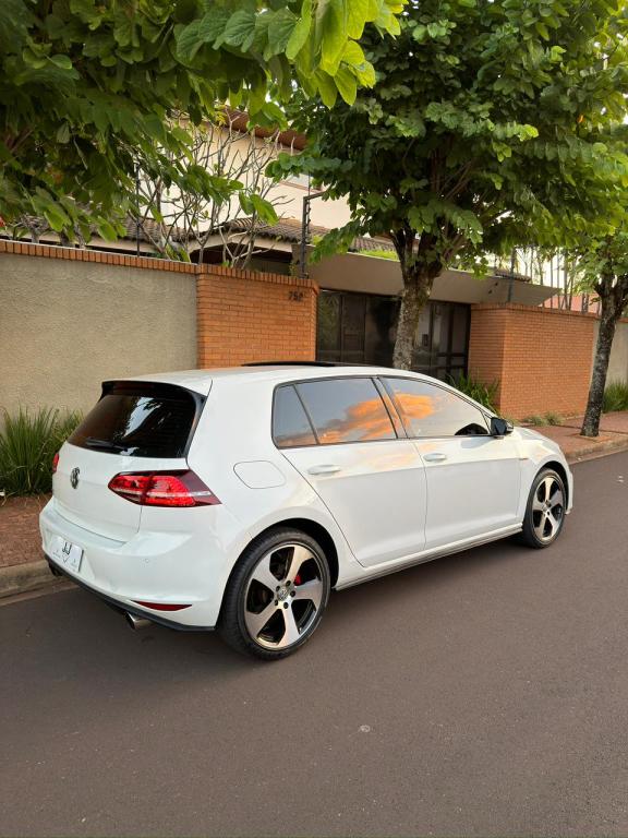 VOLKSWAGEN Golf - Foto