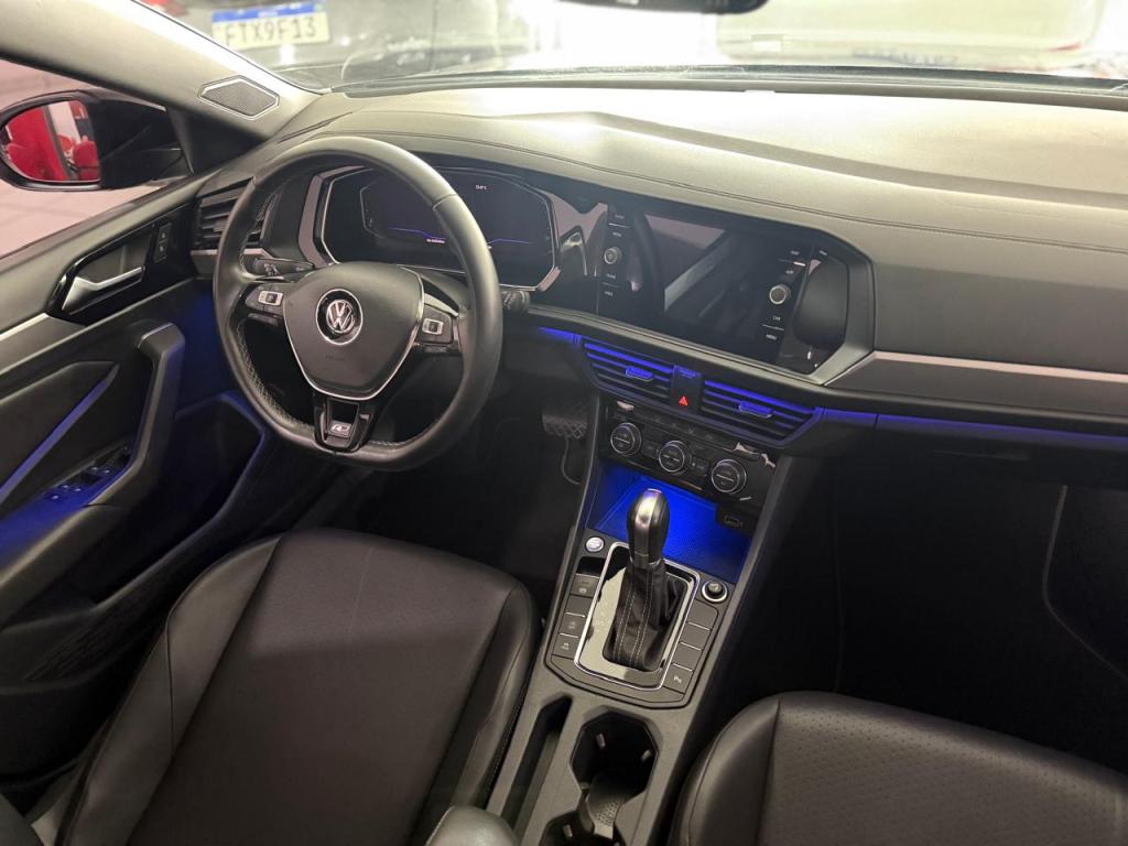 VOLKSWAGEN Jetta - Foto