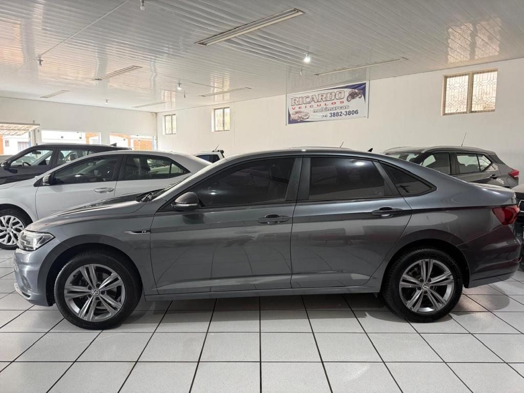 VOLKSWAGEN Jetta - Foto