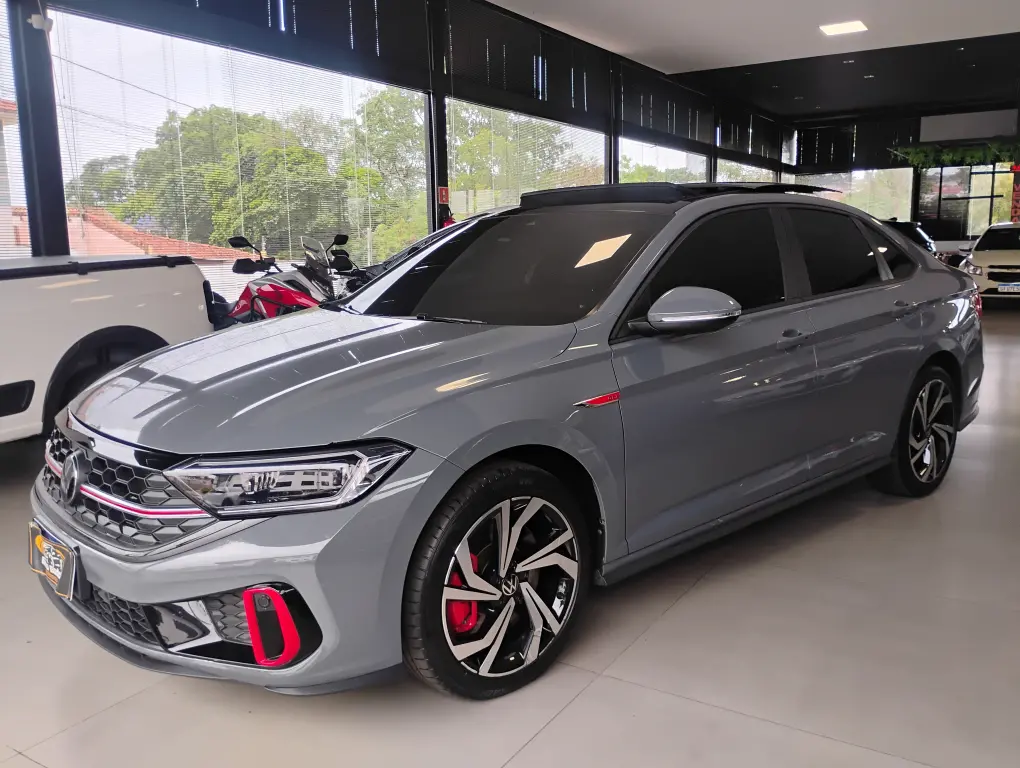 VOLKSWAGEN Jetta - Foto