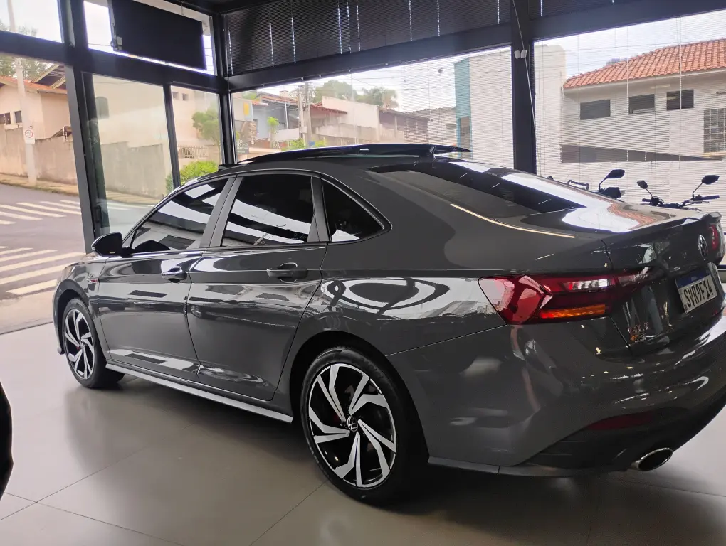 VOLKSWAGEN Jetta - Foto