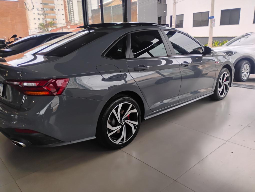 VOLKSWAGEN Jetta - Foto