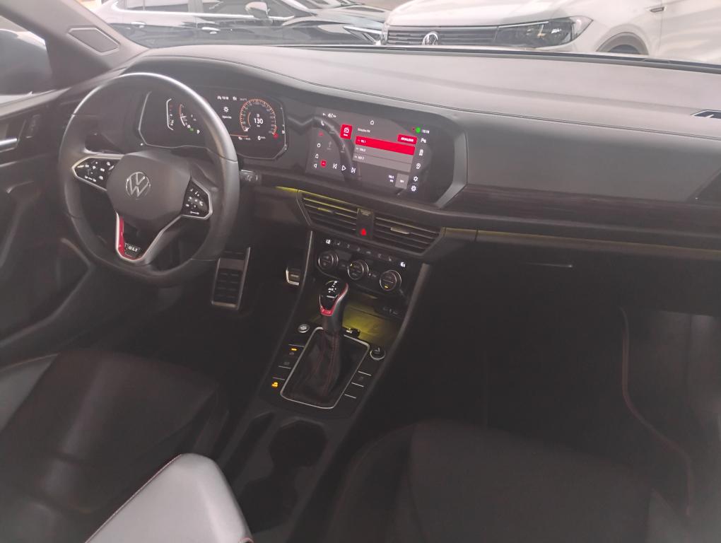 VOLKSWAGEN Jetta - Foto