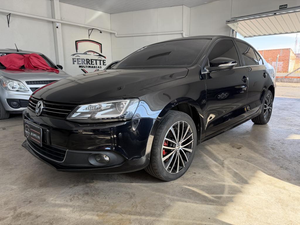 VOLKSWAGEN Jetta - Foto