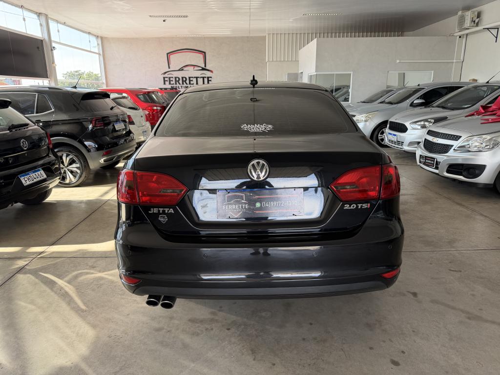 VOLKSWAGEN Jetta - Foto