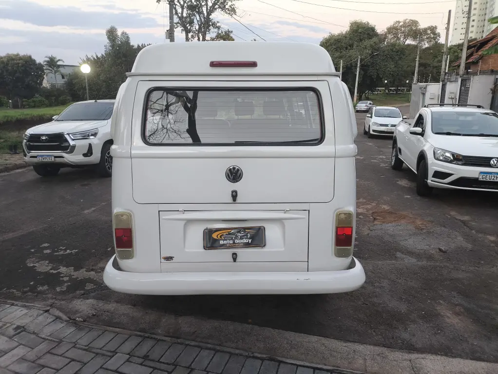 VOLKSWAGEN Kombi - Foto