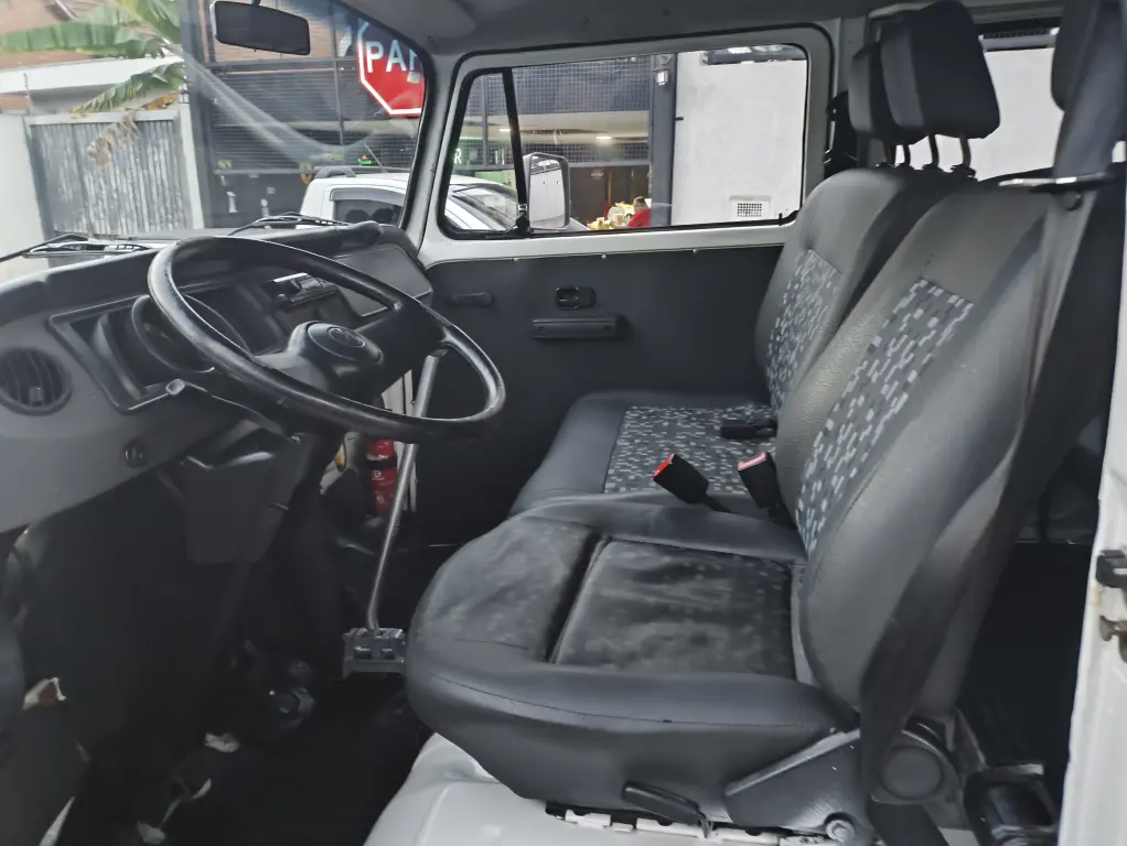 VOLKSWAGEN Kombi - Foto