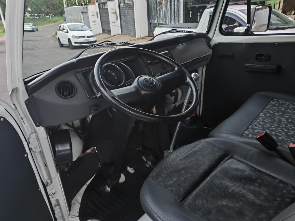VOLKSWAGEN Kombi - Foto