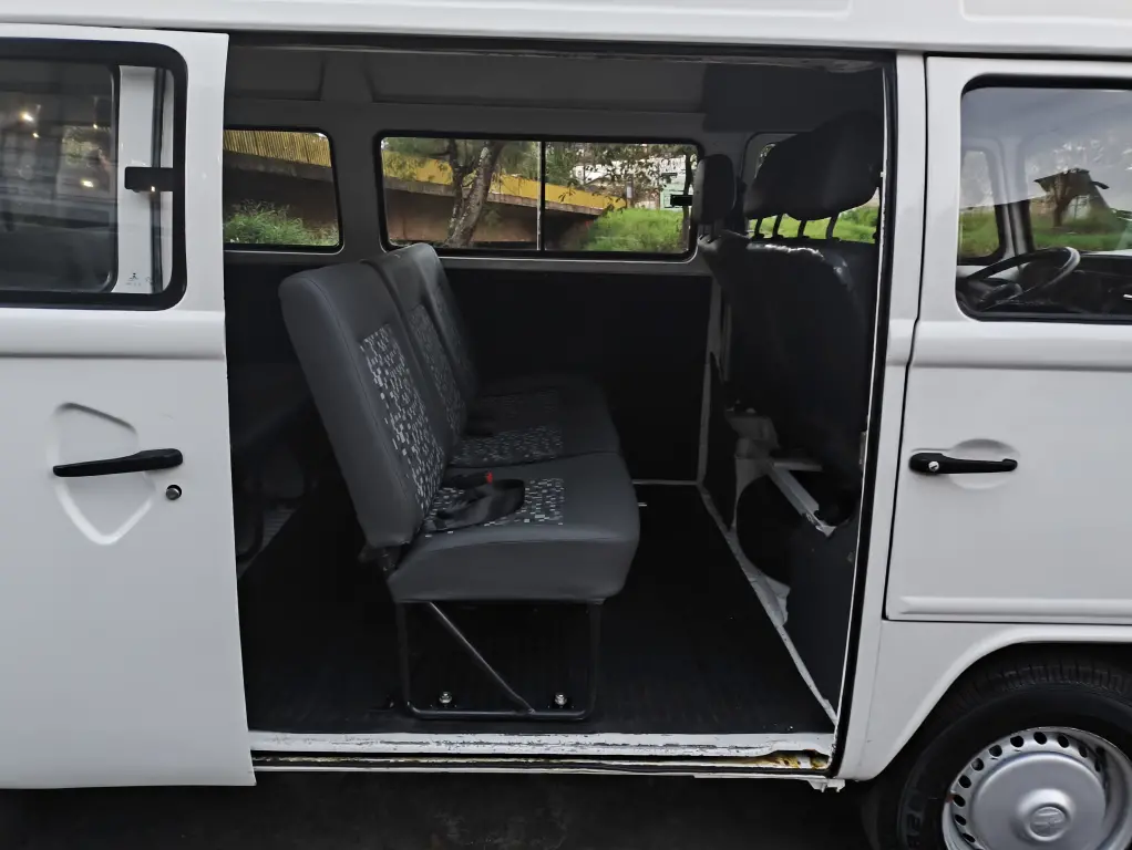 VOLKSWAGEN Kombi - Foto