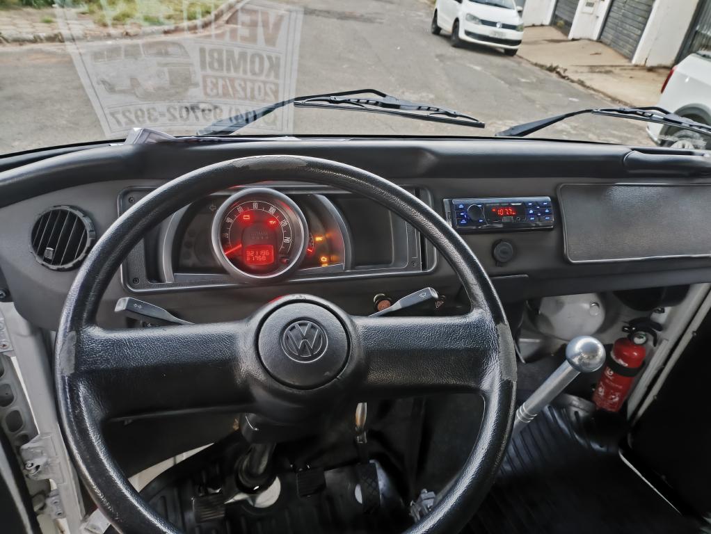 VOLKSWAGEN Kombi - Foto