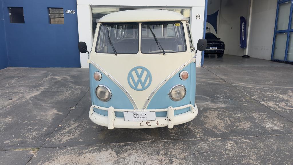 VOLKSWAGEN Kombi