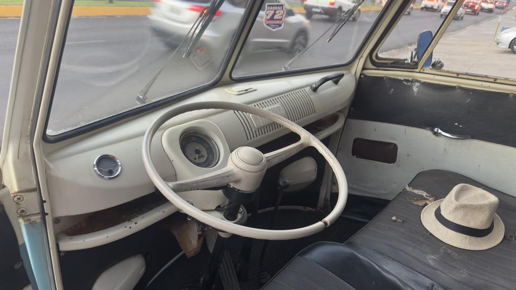 VOLKSWAGEN Kombi - Foto