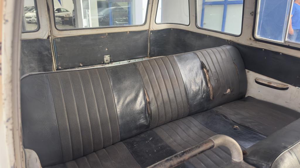 VOLKSWAGEN Kombi - Foto